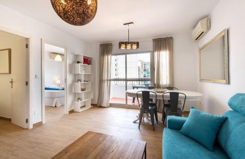El Ejido Apartamento | NEW 7th CORNER city center Apartment for groups