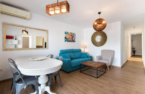 El Ejido Apartamento | NEW 7th CORNER city center Apartment for groups