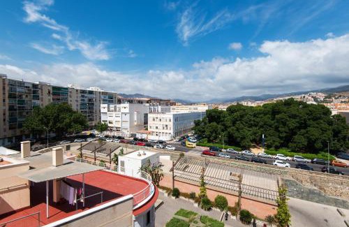 El Ejido Apartamento | NEW 7th CORNER city center Apartment for groups