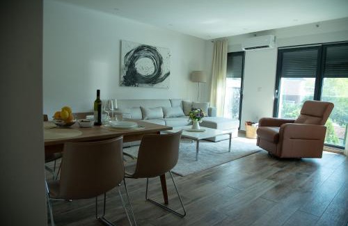 Vrdnik Apartamento | New Aesthetic Haven Hedonica 6 Apartment in Vrdnik