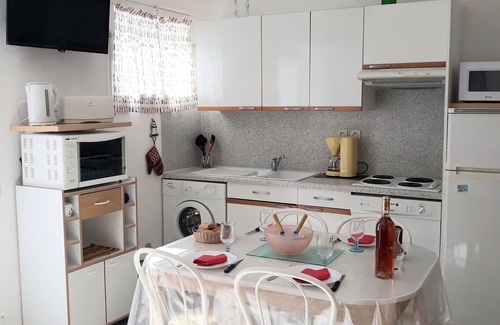 Le Lavandou Apartamento | NEW: Air-conditioned apartment with wifi