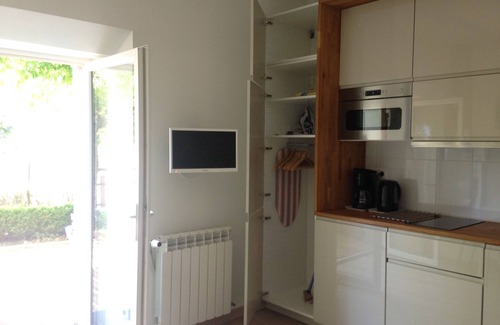 Mouxy Apartamento | Nueva Aix-les-Bains: Estudio nueve, orientado al sur, con terraza.