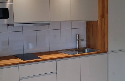 Mouxy Apartamento | Nueva Aix-les-Bains: Estudio nueve, orientado al sur, con terraza.
