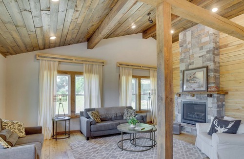 New Albin Casa | New Albin Vacation Rental w/ Fire Pit & Views!