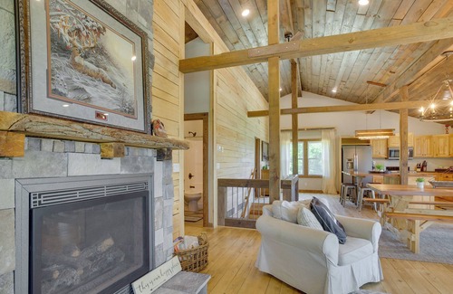 New Albin Casa | New Albin Vacation Rental w/ Fire Pit & Views!