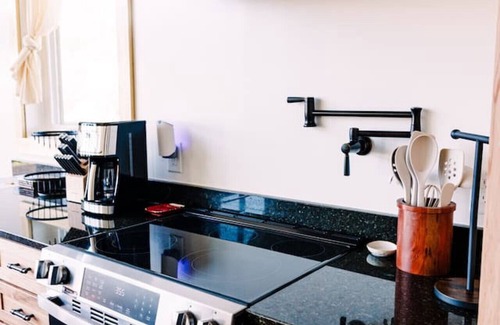 New River Casa | New! Alum Ridge Retreat by Buffalo Mtn Getaway