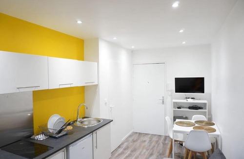 Bussy-Saint-Georges Apartamento | New and cozy apartment 10min to Disneyland