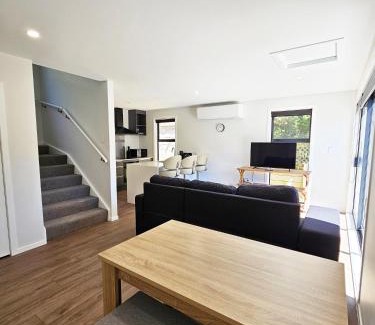 Wellington Apartamento | New and Fabulous, City Fringe Bliss!