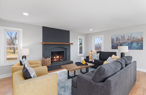Independence Casa | New and Inviting in Independence