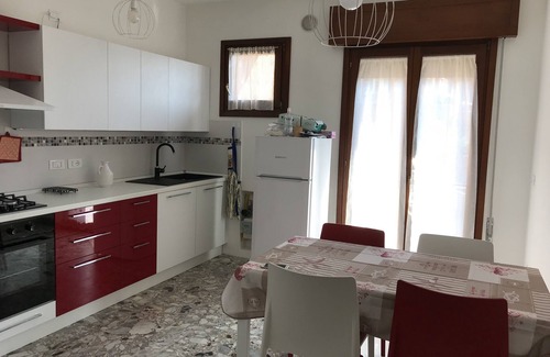 Mestre Apartamento | Apartamento nuevo y encantador, a 10 minutos de Venecia, 2 dormitorios, aire acondicionado.