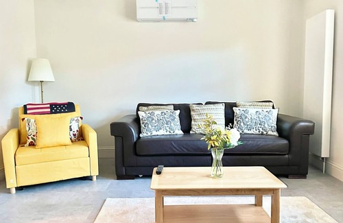 Bristol Apartamento | New and Spacious Apartment - Sleeps 5