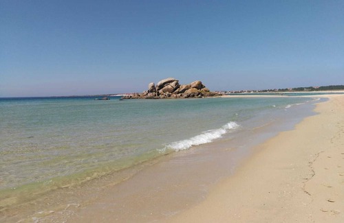 Corrubedo Apartamento | Apartamento nuevo a 40 metros de la playa, con vistas y próximo al Parque Natural Dunas de Corrubedo