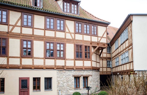 Aschersleben Apartamento | NEW! Apartment Fachwerk Alstadt Aschersleben