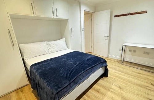 Broad Green Apartamento | New Apartment in Croydon near Waddon Station!