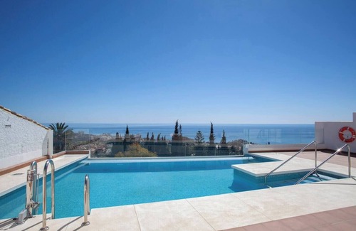 Benalmadena Apartamento | NEW Apartment in Benalmadena Pueblo with views