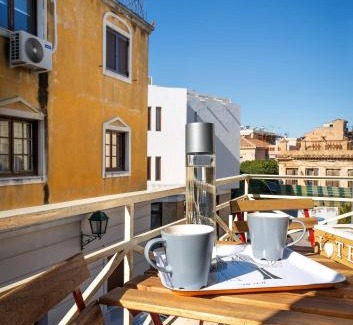 Plaka Apartamento | New Apartment in the Heart of Plaka