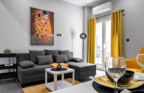 Plaka Apartamento | New Apartment in the Heart of Plaka