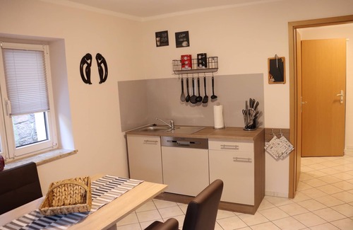Coswig Apartamento | Apartamento nuevo en medio de viñedos.