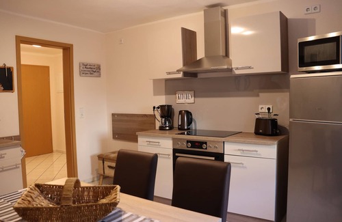 Coswig Apartamento | Apartamento nuevo en medio de viñedos.