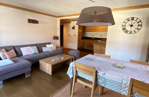 Les Gets Apartamento | NUEVO PISO - vista lateral PISCINA - A PIE DE PISTAS - ESTACIÓN CENTRAL