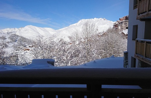 Mont-de-Lans Apartamento | Nuevo apartamento ski-in ski-out con garaje