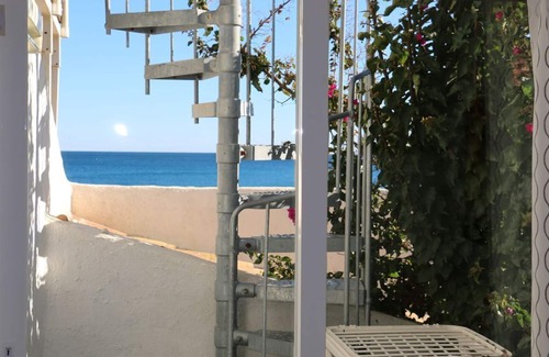 Bahia Dorada Apartamento | New - Apartment Sol - LUXURY SEA VIEW FREE WIFI, A/C, SAT TV, POOL