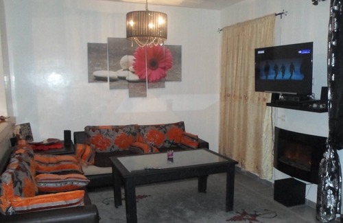 Cite El Houda Apartamento | Apartamento nuevo con piscina.