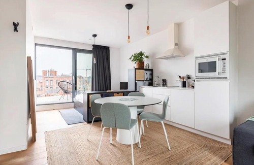 Leuven Apartamento | New apartment with big terrace and great views!