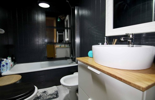 La Merced Apartamento | Nuevo Apartamento con piscina abierta todo el año centro histórico de Málaga