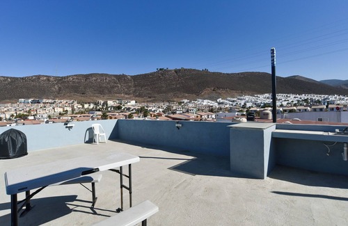 Ensenada Apartamento | New apartment with rooftop for 6 near Costco and avenida reforma