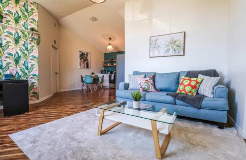 Buena Ventura Lakes Apartamento | New APT 15Min Drive Disney and Airport - Parks KingBed Pets