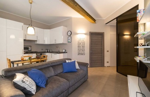 San Donato - Campidoglio Apartamento | NEW! Apt x4 a 1km from Don Bosco Bus Station!