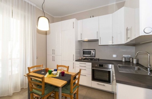 San Donato - Campidoglio Apartamento | NEW! Apt x4 a 1km from Don Bosco Bus Station!
