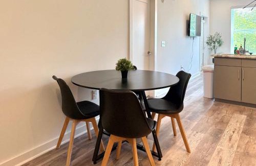 Old Fourth Ward Apartamento | New ATL 1B1B Condo with Washer Dryer 525Pkwy310