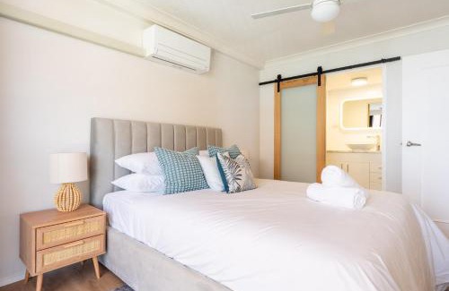 Surfers Paradise Apartamento | New! Beachfront Bliss 2 bed 2 bath Stunning Ocean views