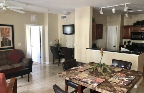 Kissimmee Condominio | NEW! Beautiful 1st Floor Condo in Gated Cane Island, Close to Parks