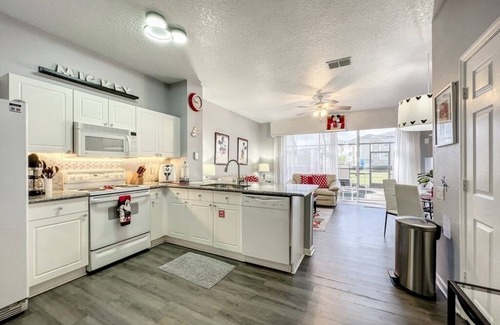 Windsor Palms Casa | NEW! Beautiful 3BR Townhome w/Private Pool Near Disney in Windsor Palms Resort