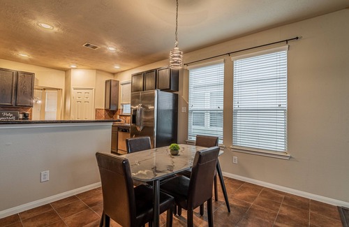 Barker Casa | New Beautiful 4/BR Vacation Home