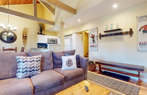 Majestic Pines Condominio | NEW! Bigwood #30 2-Bedroom Condo with Pool and Golf course view