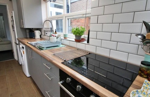 Rugby Casa | New Bilton House 2 bedroomed close to town centre