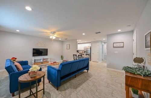 Zephyrhills South Apartamento | New Blue Nest