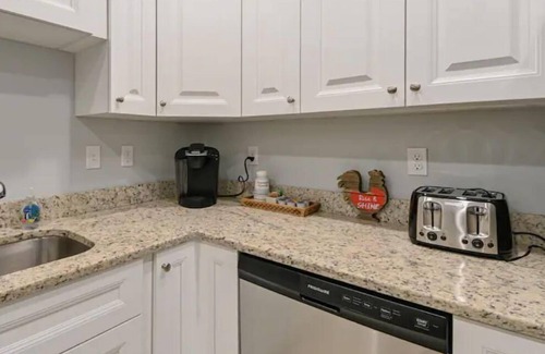 Zephyrhills South Apartamento | New Blue Nest