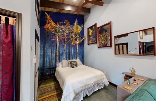 Capital View Cabaña | New Boho Hillcrest cottage, fully furnished, month minimum
