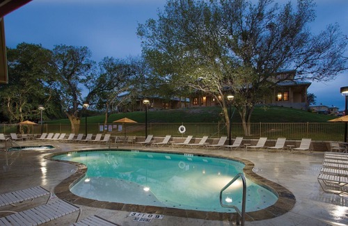 Gruene Complejo | New Braunfels Resort 2bdr Deluxe