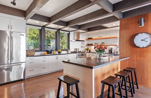 Campanil Casa | *NEW!* Breathtaking Ocean Views Stun at Modern Multi-Level Home with Spa