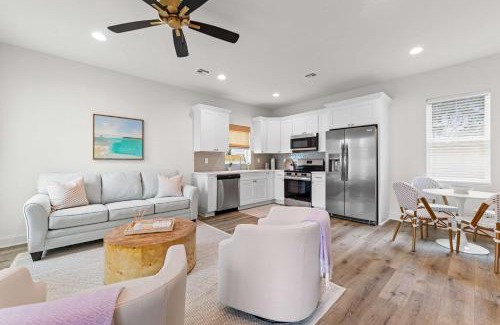 Youngsville Casa | New Breezy Cottage - King Bed - Mini-Golf - Park