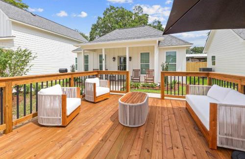 Youngsville Casa | New Breezy Cottage - King Bed - Mini-Golf - Park