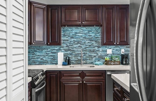 Solana Beach Condominio | New! Bright 1 Bed with Loft in The Heart of Solana Beach