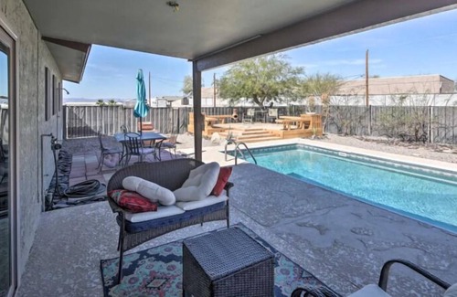 Lake Havasu City Casa | NEW! Bright Lake Havasu Pool Home w/ Lake View!