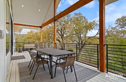 Lakeland Park Apartamento | New Build 2BR 2BA Steiner Ranch Stay w Balcony Dining by Austin Vacay